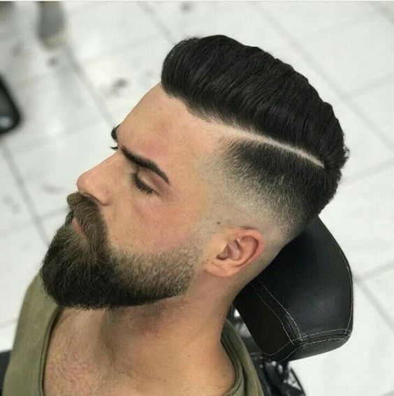 Cortes de cabelo masculino para 2019  Side part haircut, Men haircut  styles, Gentleman haircut